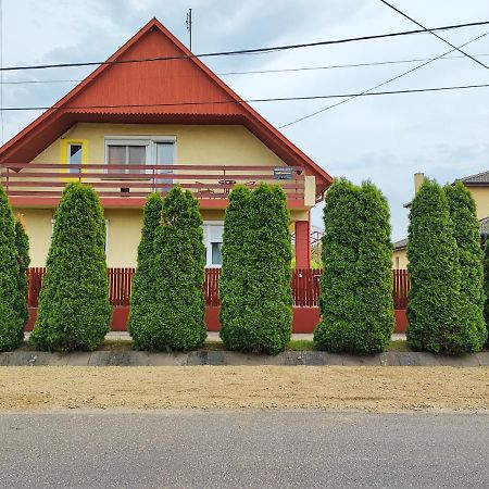 Szaffi Apartman Hajdúszoboszló Extérieur photo