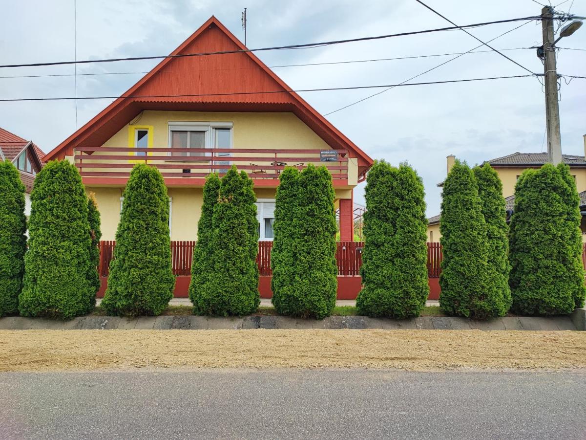 Szaffi Apartman Hajdúszoboszló Extérieur photo
