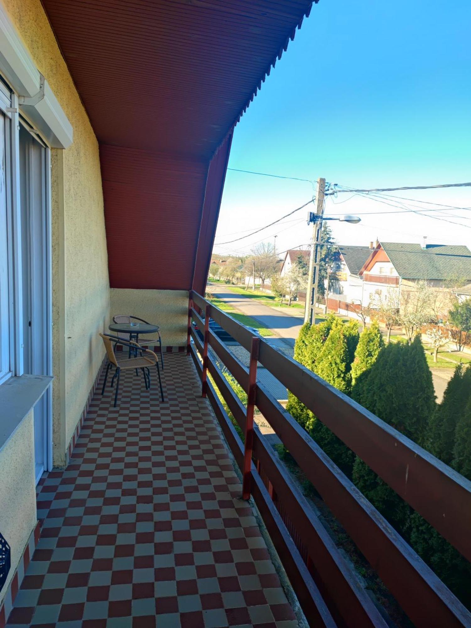 Szaffi Apartman Hajdúszoboszló Extérieur photo